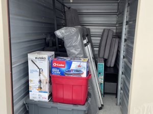 5 x 10 storage unit in Lindenwold, NJ