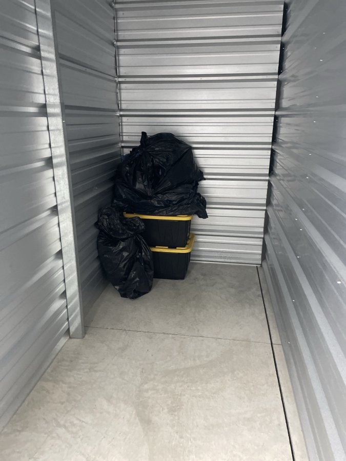 5 x 10 storage unit in Lindenwold, NJ