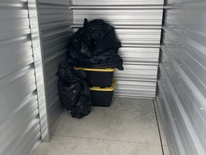 5 x 10 storage unit in Lindenwold, NJ