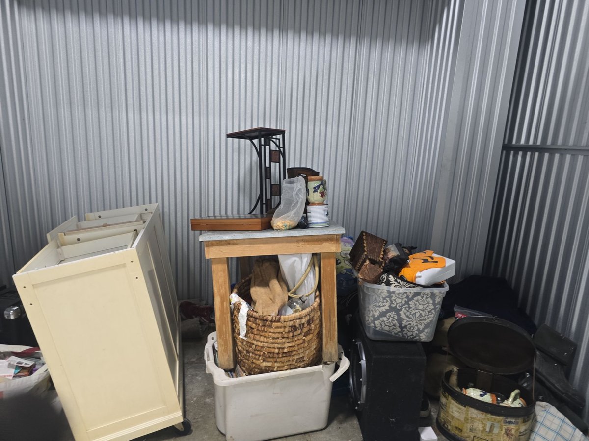 5 x 10 storage unit in Cincinnati, OH