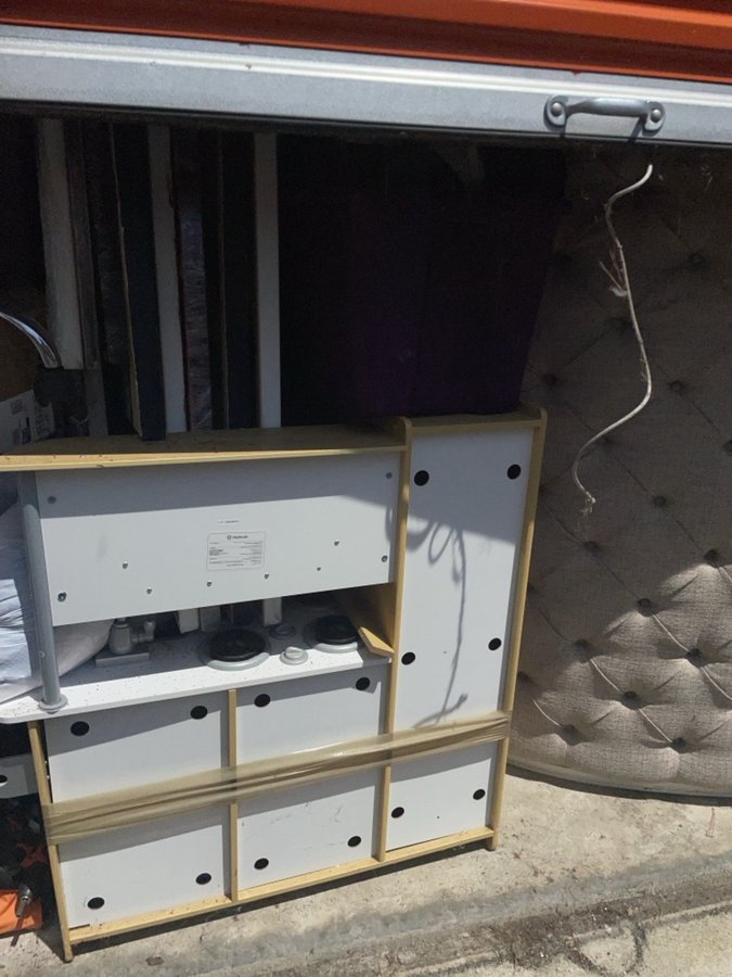 10 x 10 storage unit in Blackwood, NJ