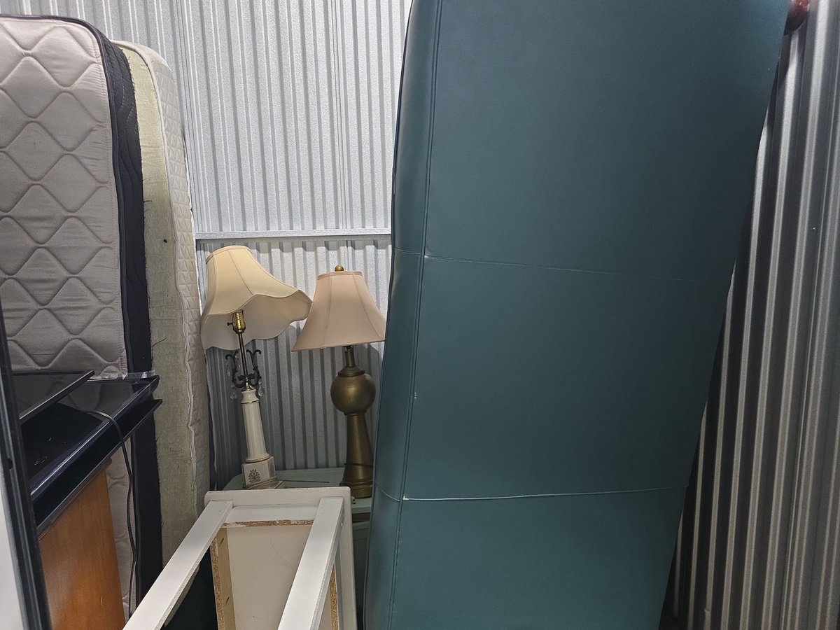 10 x 5 storage unit in Cincinnati, OH