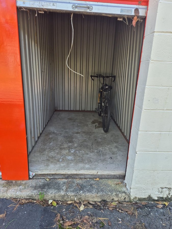 5 x 10 storage unit in Blackwood, NJ