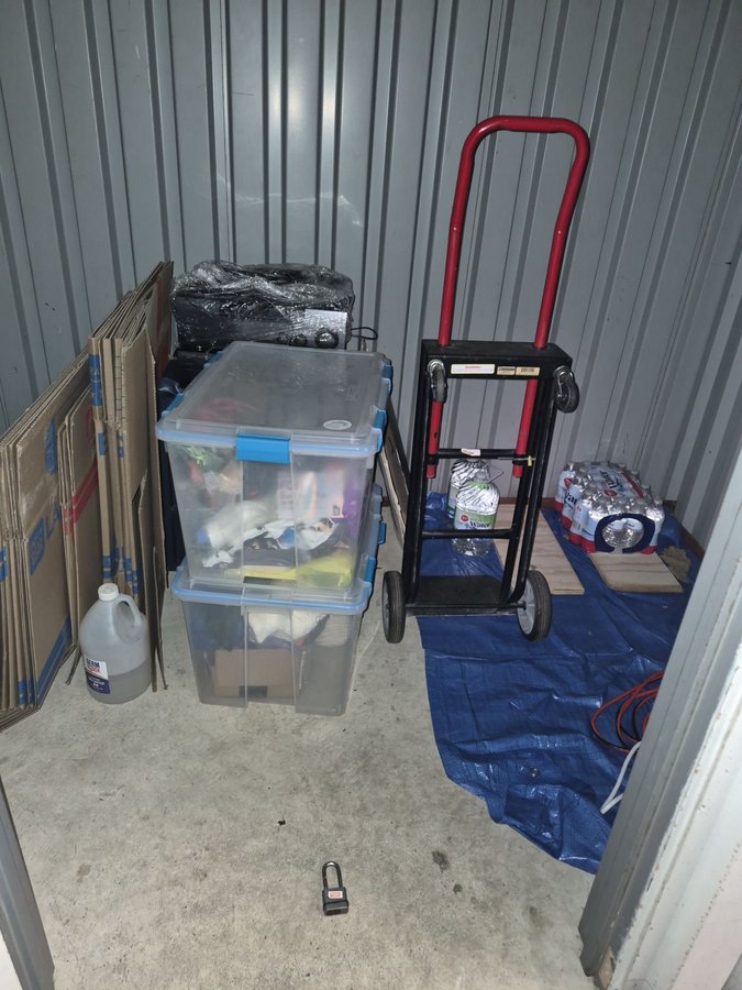 5 x 10 storage unit in Blackwood, NJ