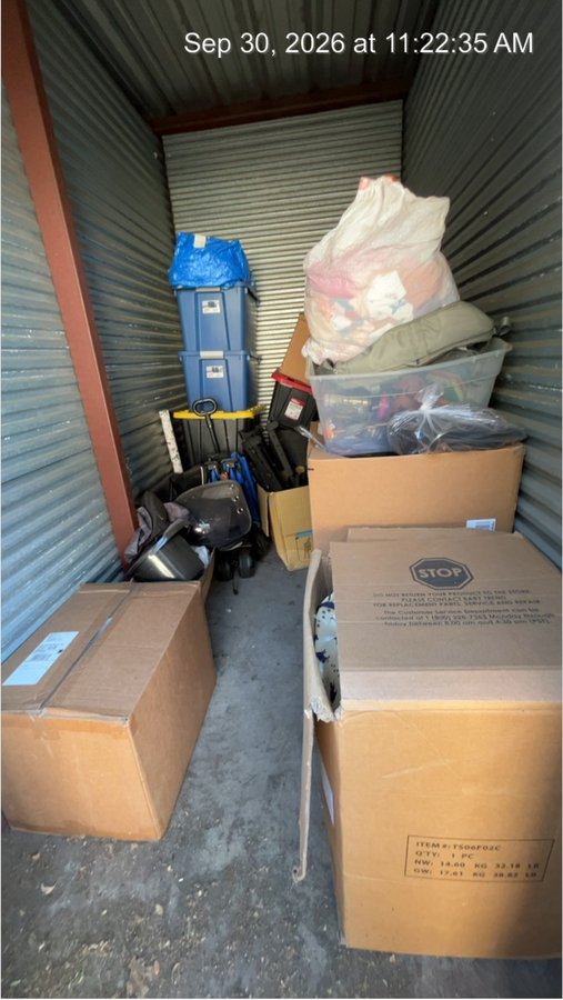 5 x 10 storage unit in Sacramento, CA