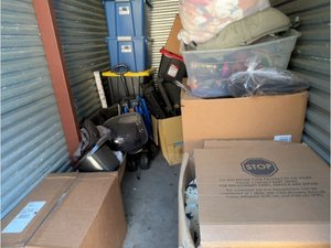 5 x 10 storage unit in Sacramento, CA