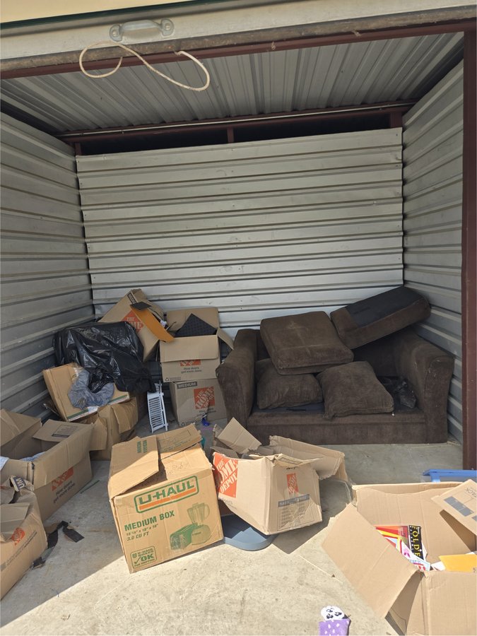 10 x 10 storage unit in San Antonio, TX