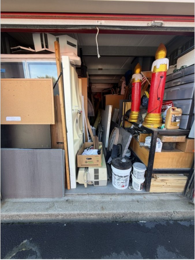 10 x 30 storage unit in Johnston, RI