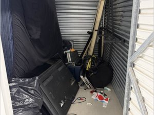 5 x 10 storage unit in Orlando, FL
