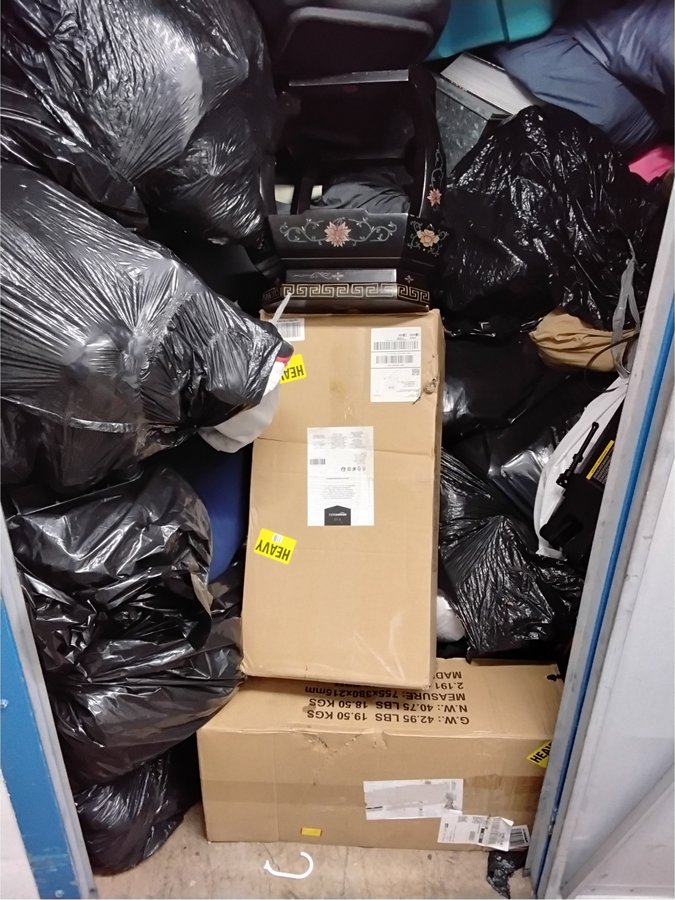 10 x 15 storage unit in Wayne, NJ