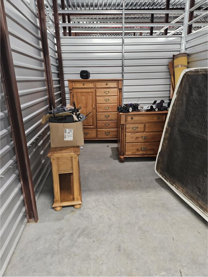 10 x 15 storage unit in Fair Lawn, NJ