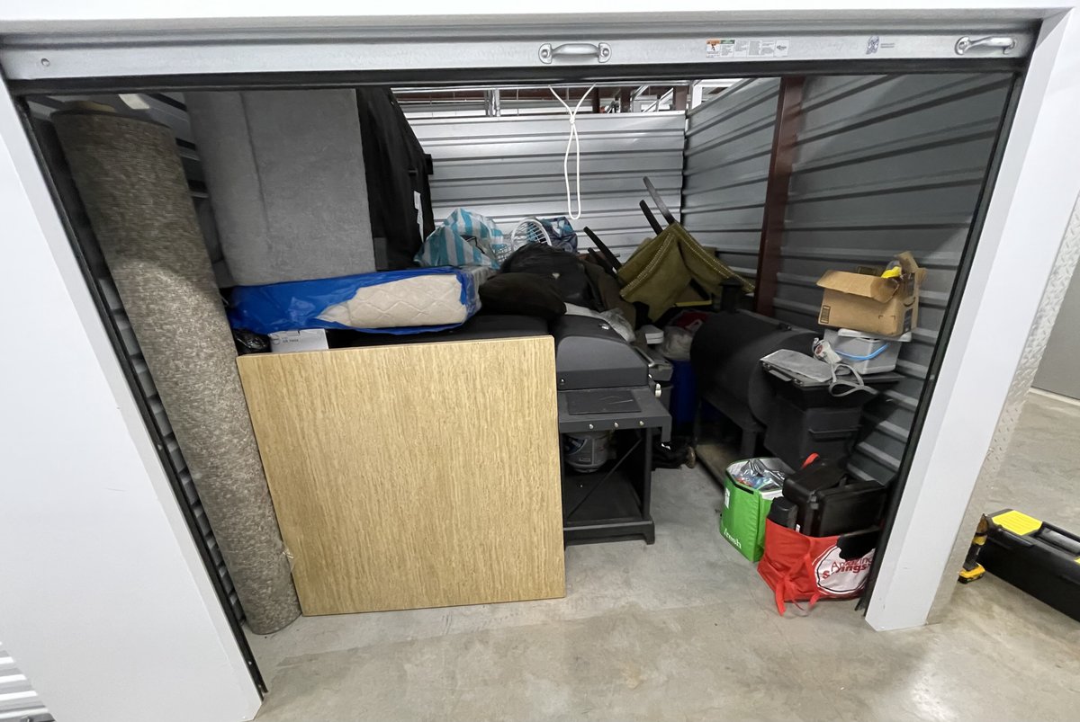 10 x 10 storage unit in Fair Lawn, NJ