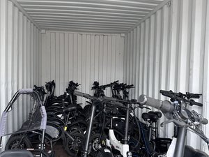 8 x 20 storage unit in Ventura, CA