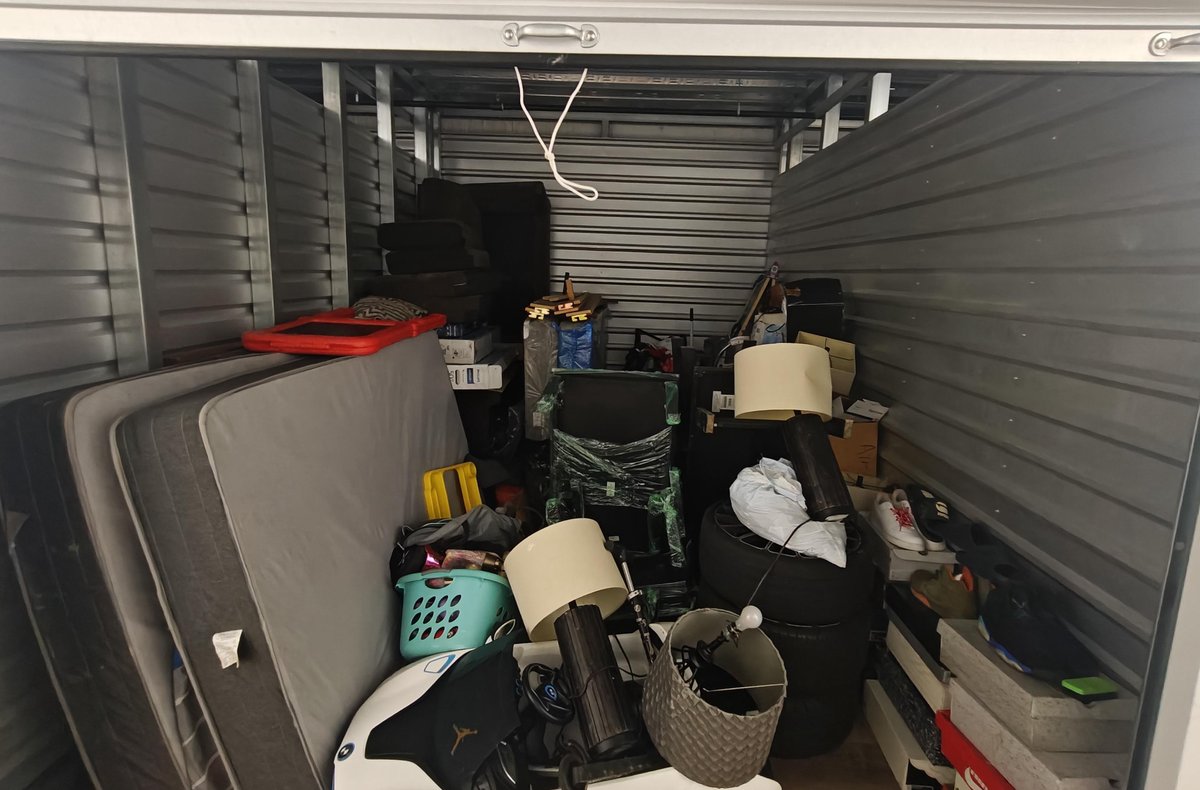 10 x 15 storage unit in Conyers, GA