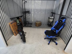 10 x 10 storage unit in Wesley Chapel, FL