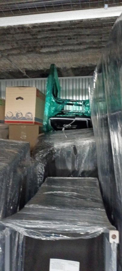10 x 10 storage unit in Washington, DC