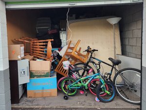 10 x 15 storage unit in Phoenix, AZ