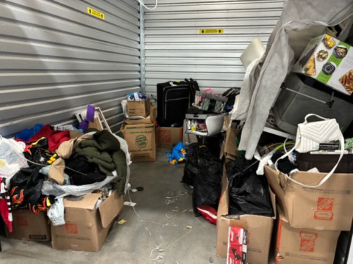 10 x 14 storage unit in Portland, OR