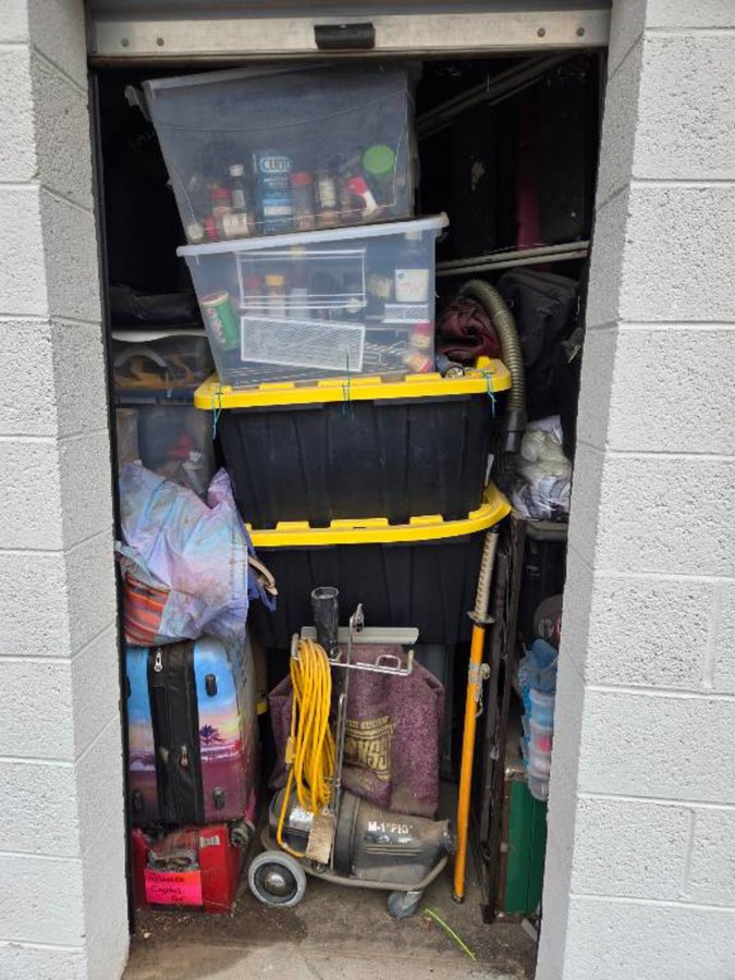 5 x 10 storage unit in Glendale, AZ