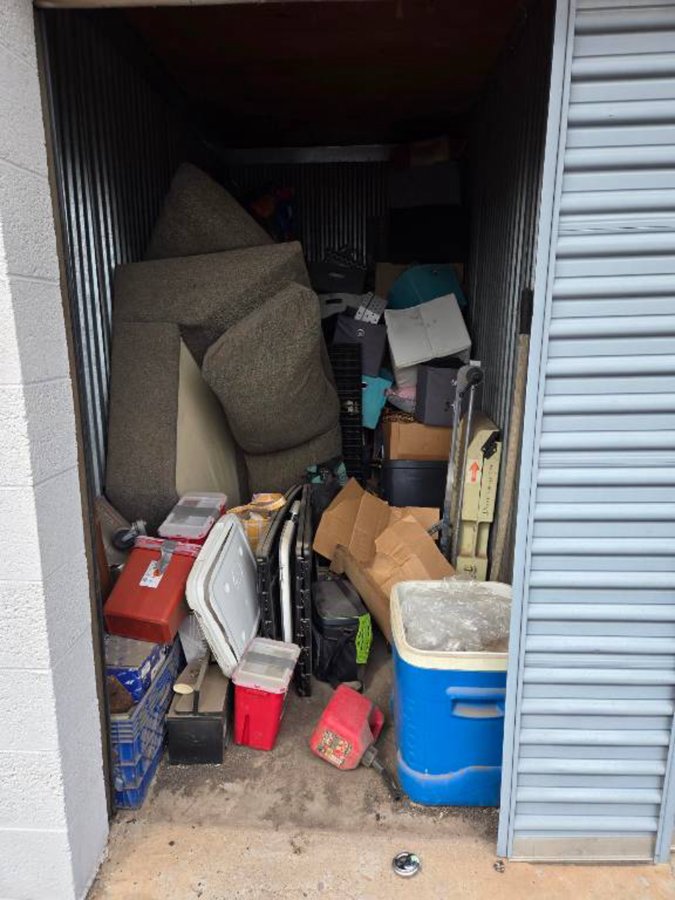 5 x 10 storage unit in Glendale, AZ