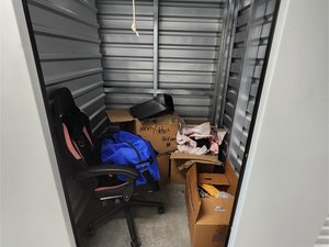 5 x 5 storage unit in Dundalk, MD