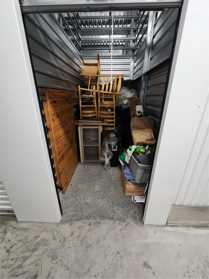 5 x 10 storage unit in Dundalk, MD