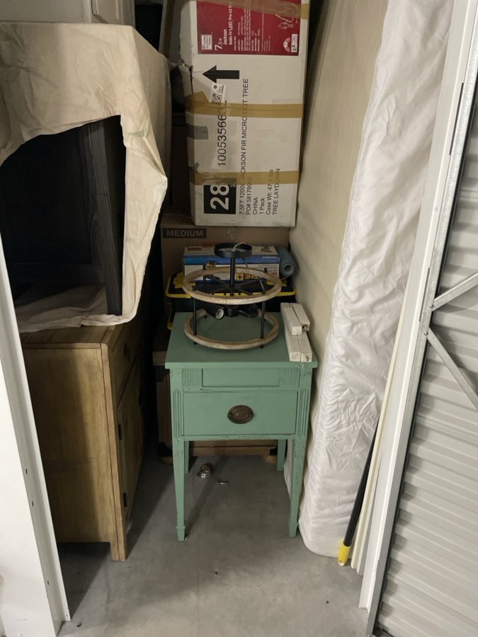 5 x 10 storage unit in West Berlin, NJ