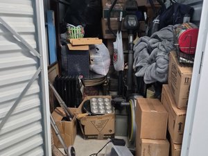 5 x 10 storage unit in West Berlin, NJ