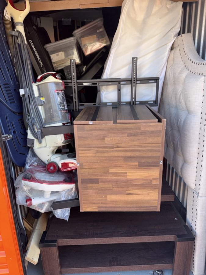 5 x 9 storage unit in Woodbridge, VA