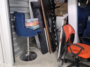 10 x 10 storage unit in West Berlin, NJ