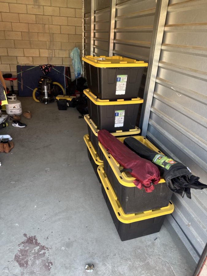 10 x 20 storage unit in Santa Maria, CA