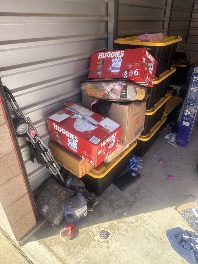 10 x 15 storage unit in Santa Maria, CA