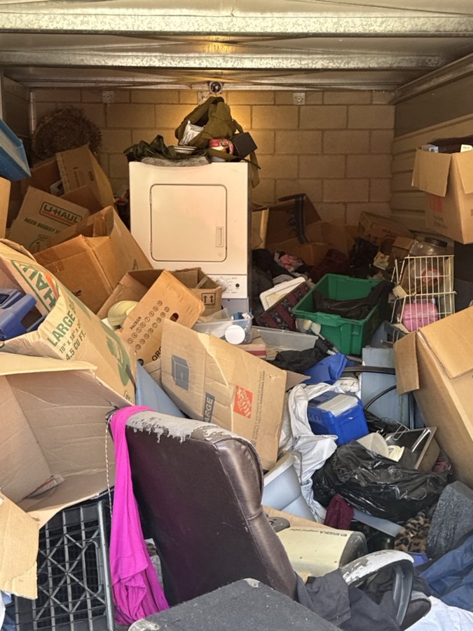 10 x 25 storage unit in Santa Maria, CA