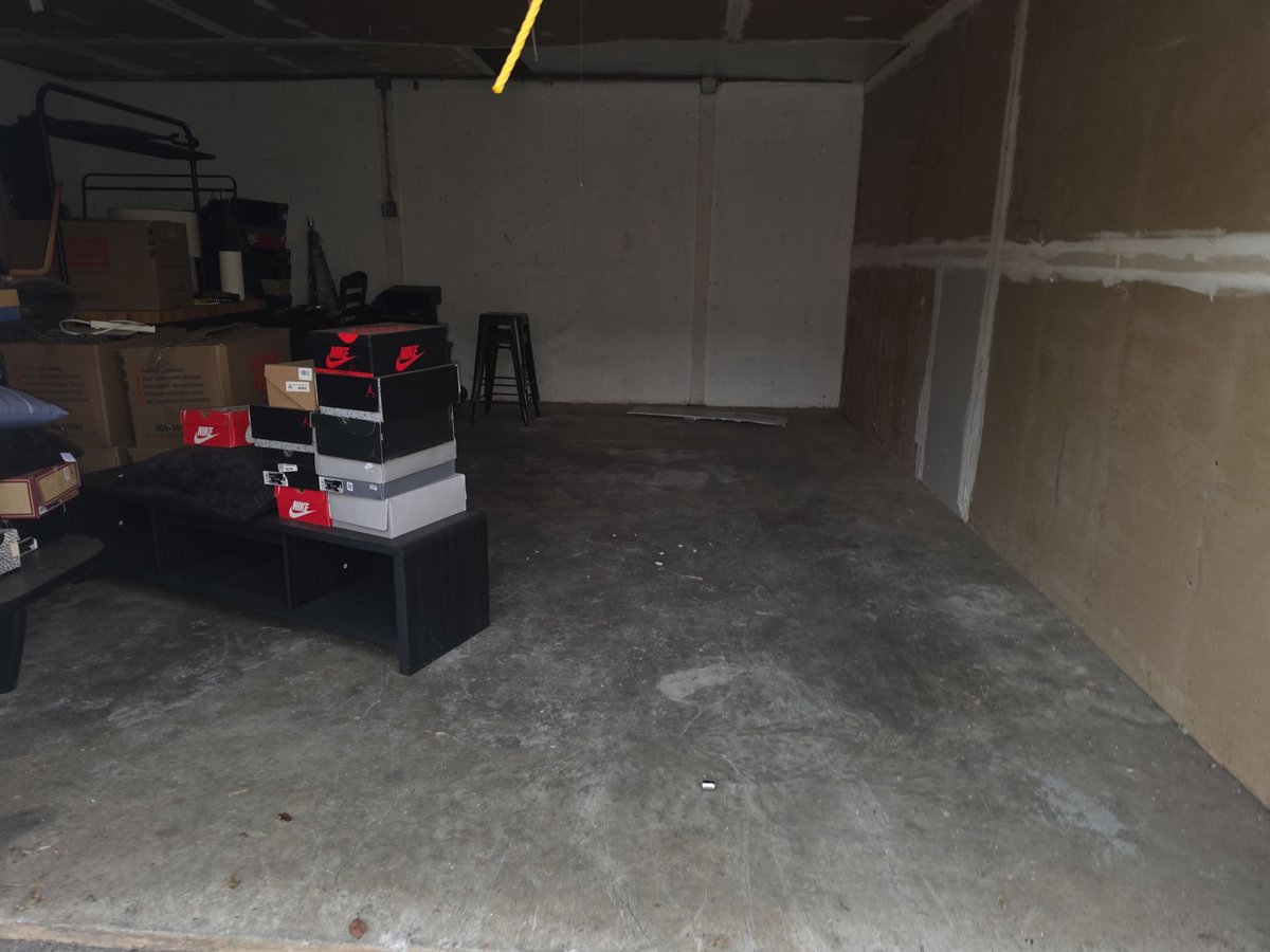 20 x 20 storage unit in Charlotte, NC