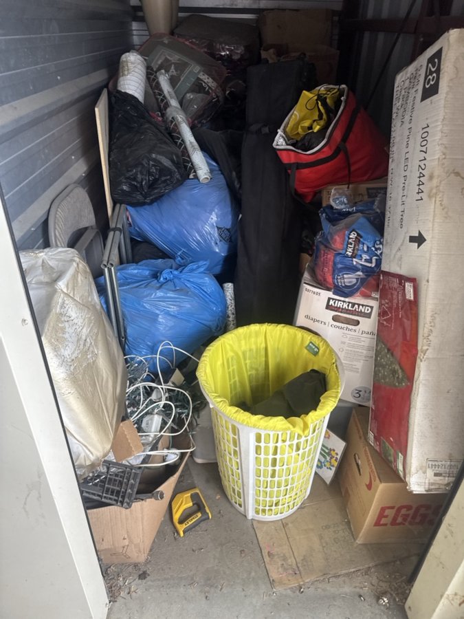 5 x 10 storage unit in Santa Maria, CA