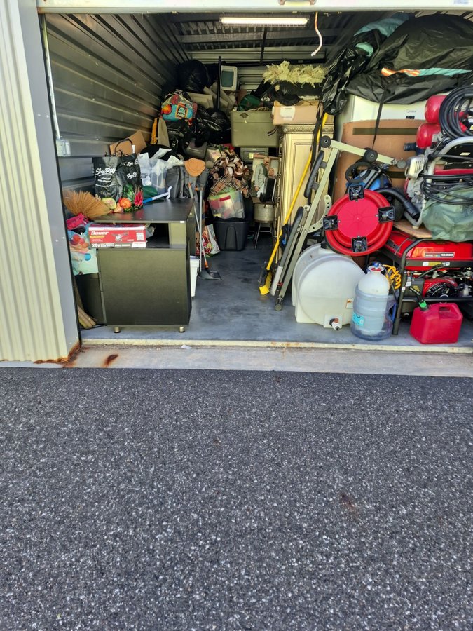 10 x 29 storage unit in Sicklerville, NJ