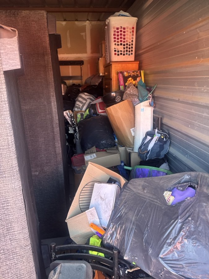 10 x 20 storage unit in Santa Maria, CA