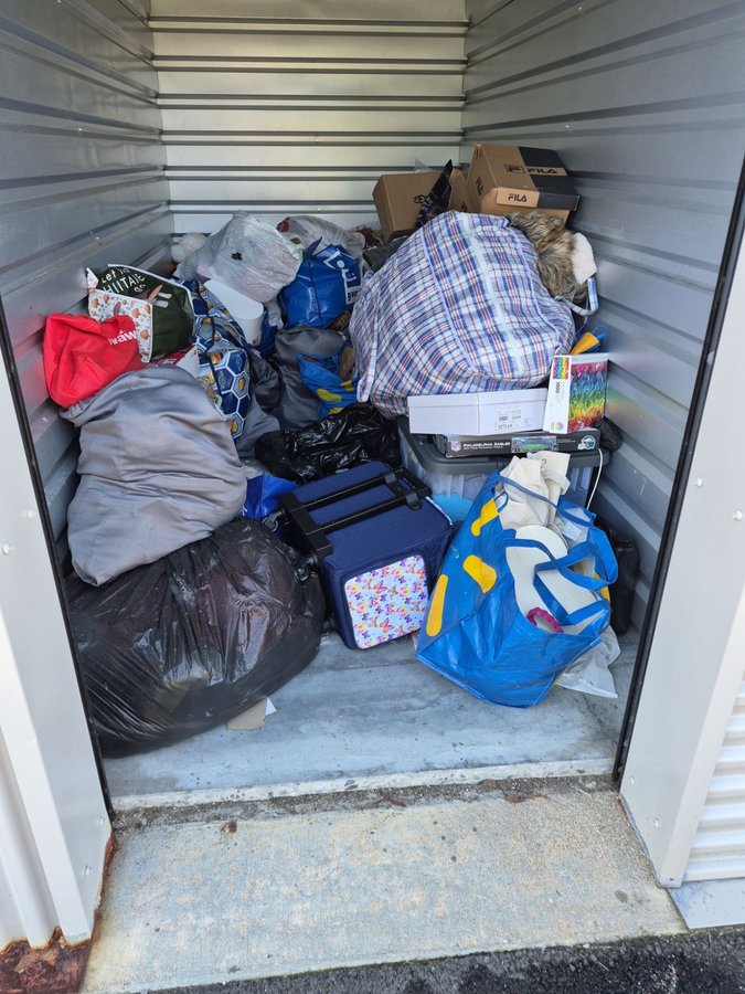 5 x 10 storage unit in Sicklerville, NJ