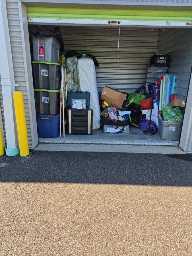 10 x 10 storage unit in Sicklerville, NJ
