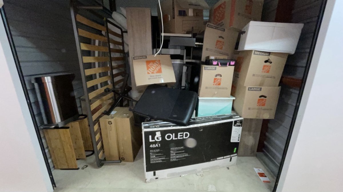 10 x 10 storage unit in Morton Grove, IL