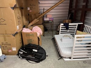 10 x 10 storage unit in Morton Grove, IL