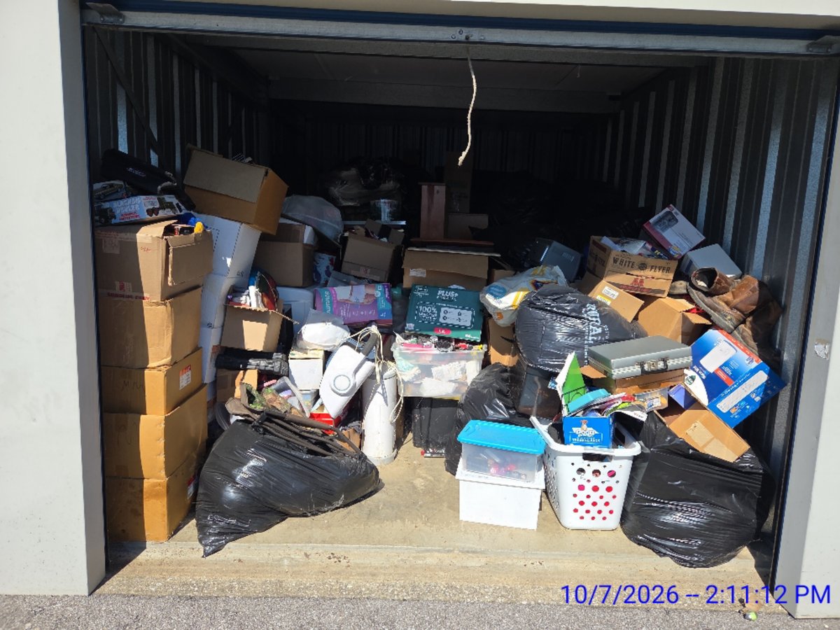 10 x 15 storage unit in Bicknell, IN