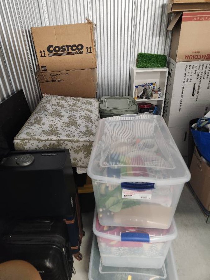 10 x 10 storage unit in Wesley Chapel, FL