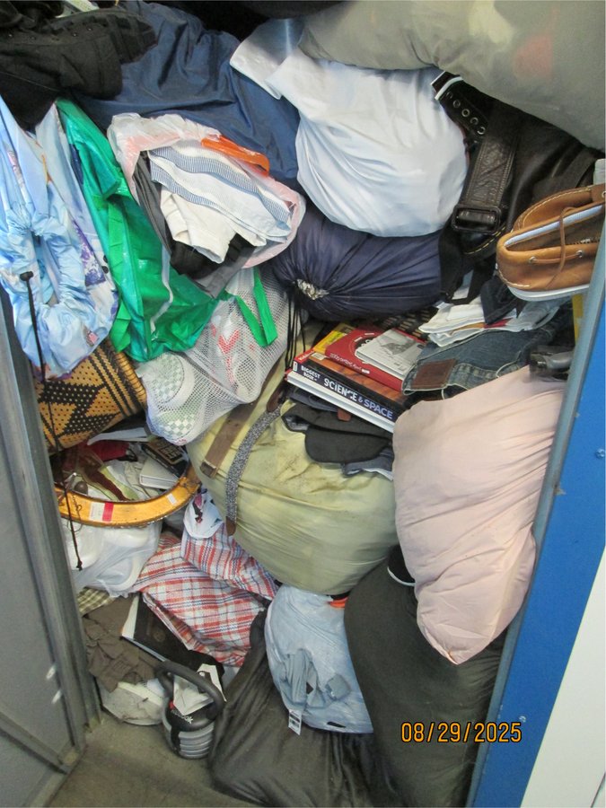 5 x 10 storage unit in Wayne, NJ