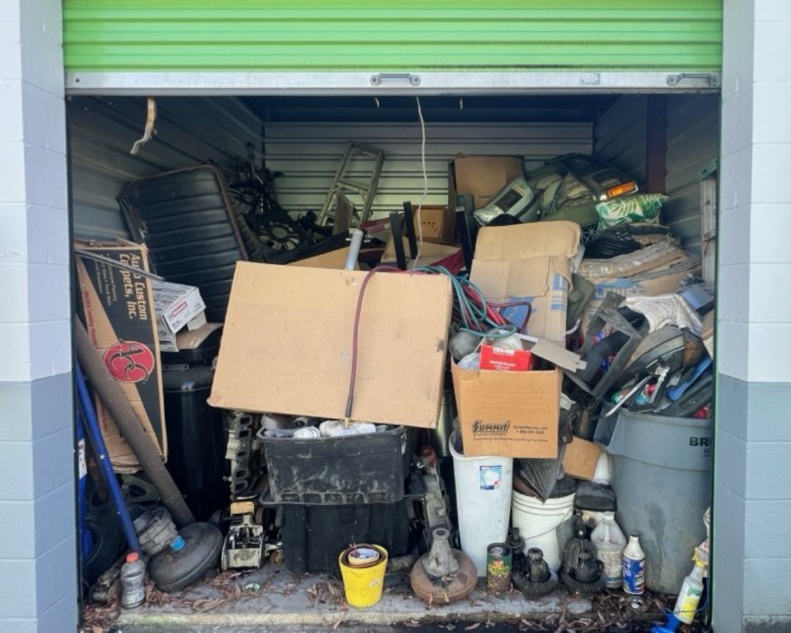 10 x 10 storage unit in Stone Mountain, GA