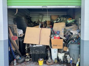 10 x 10 storage unit in Stone Mountain, GA