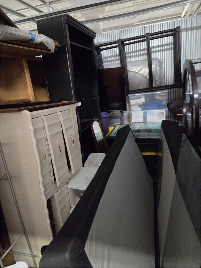 10 x 15 storage unit in Kansas City, MO