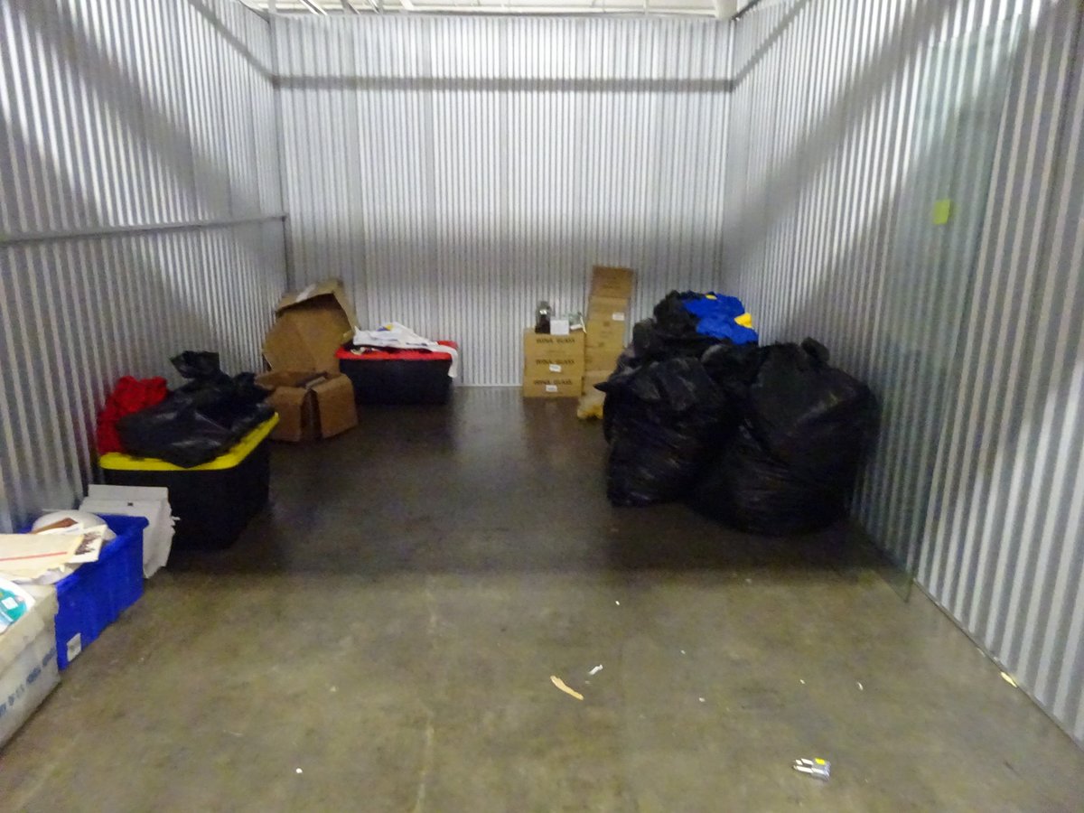 10 x 15 storage unit in Kansas City, MO