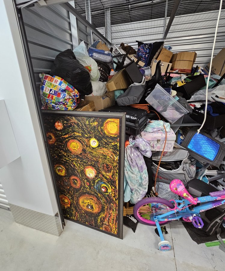 10 x 10 storage unit in Deland, FL