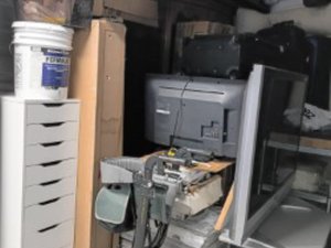 10 x 10 storage unit in Silver Springs, MD